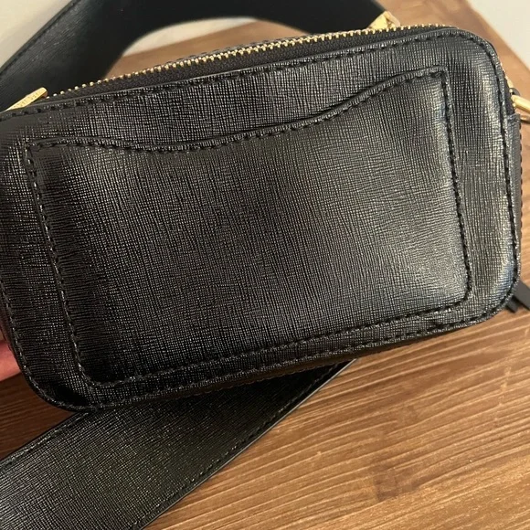 Marc Jacob’s Camera Bag - Picture 6 of 9